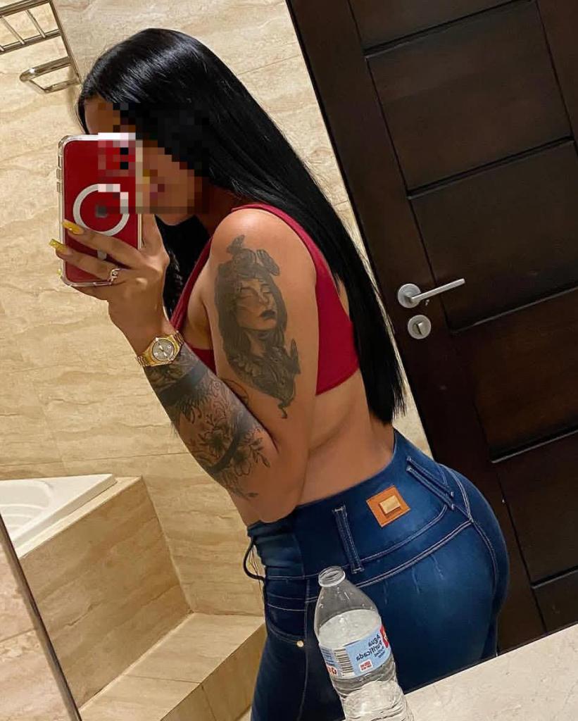 Chica busca chico en Tenerife: 