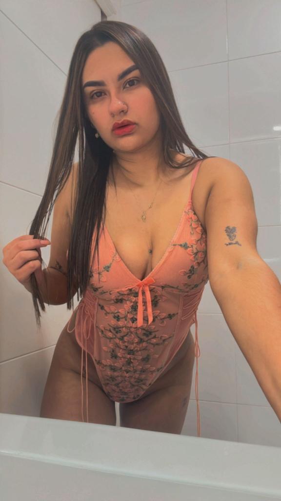 Chica busca chico en Valencia: Chica busca chico