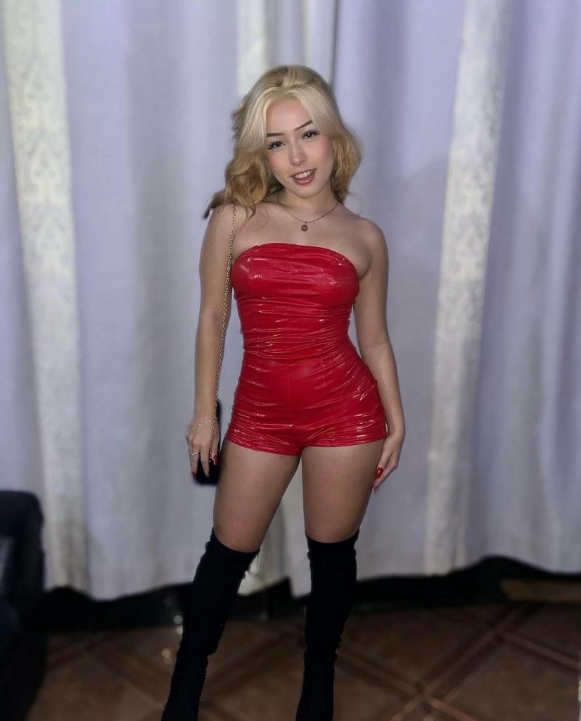 632528382: Chica busca chico en Barcelona