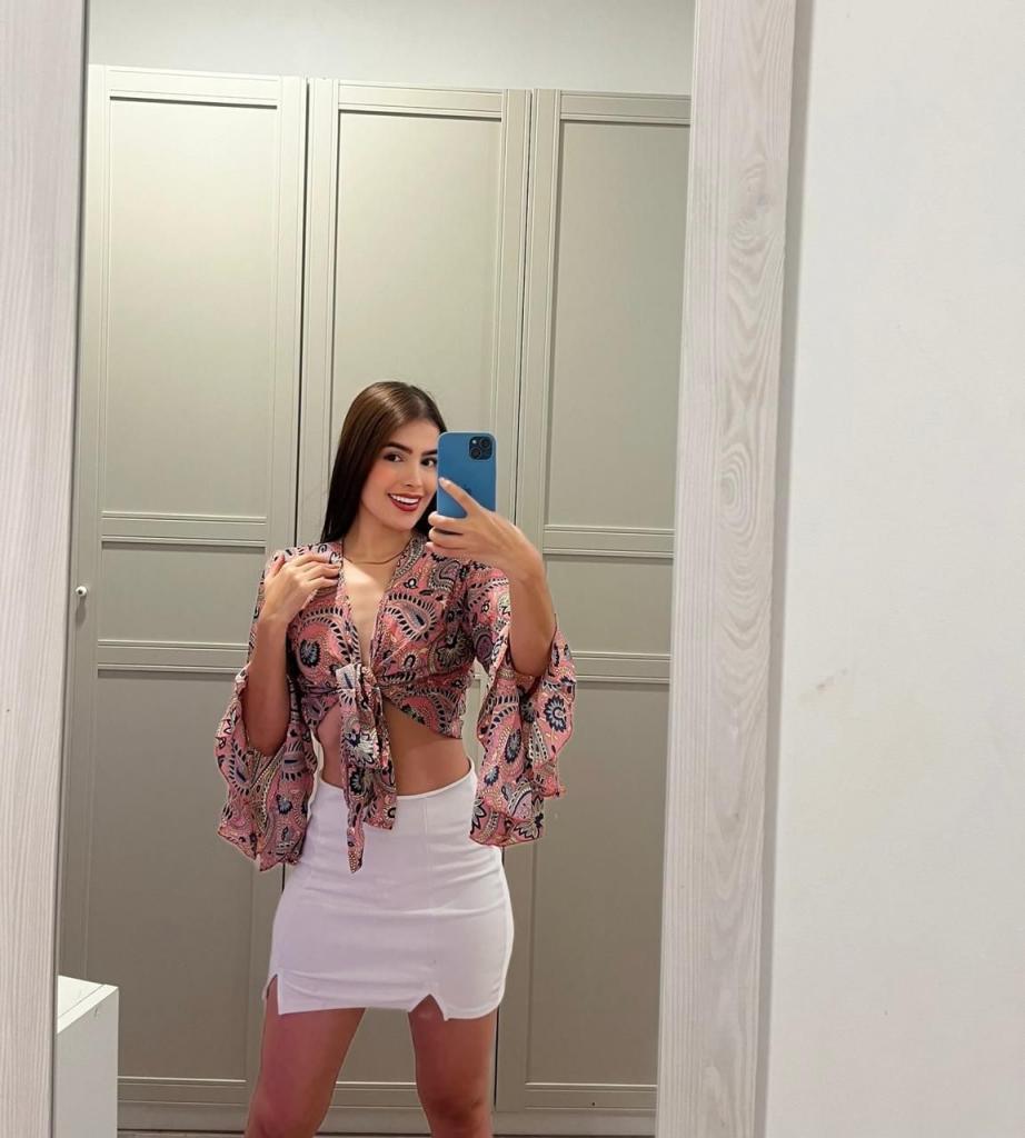 672812599: Chica busca chico en Barcelona