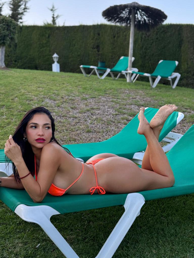 Chica busca chico en Málaga: Chica busca chico