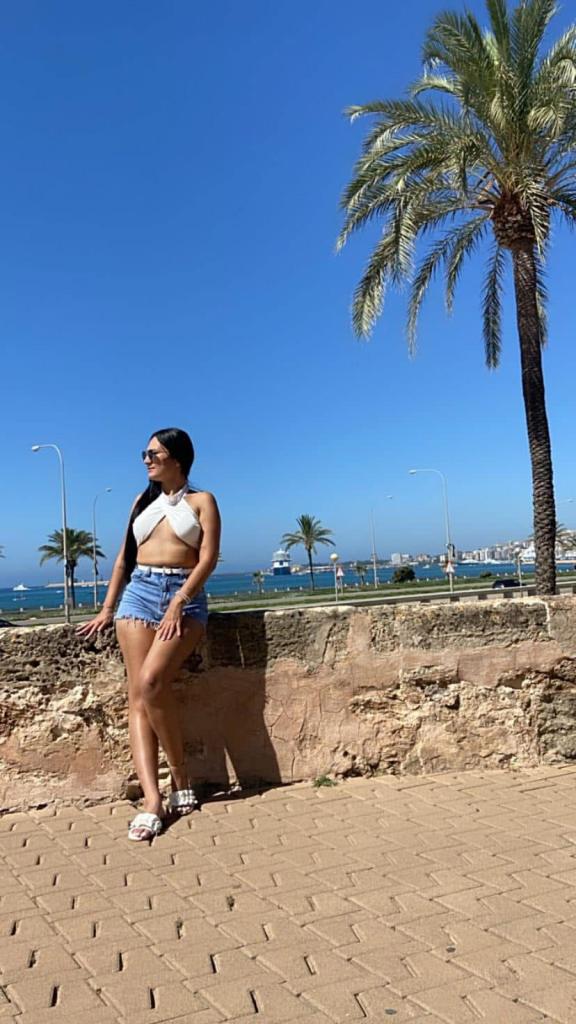 Chica busca chico en Tenerife: 