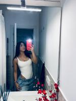 663872125: Chica busca chico en Barcelona