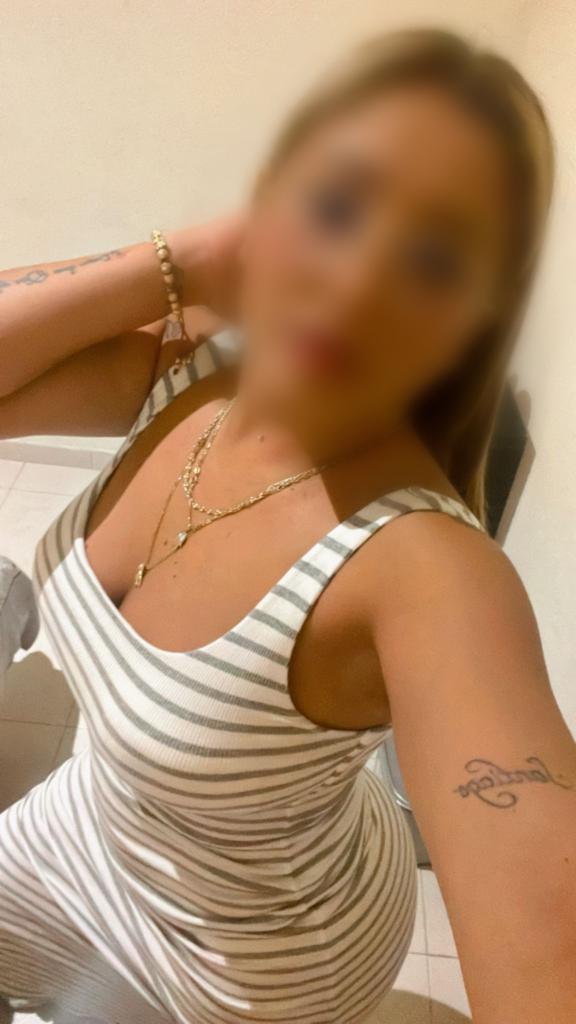 611339835: Chica busca chico en Valencia