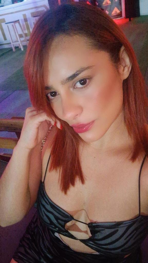 Chica busca chico en Granada: 