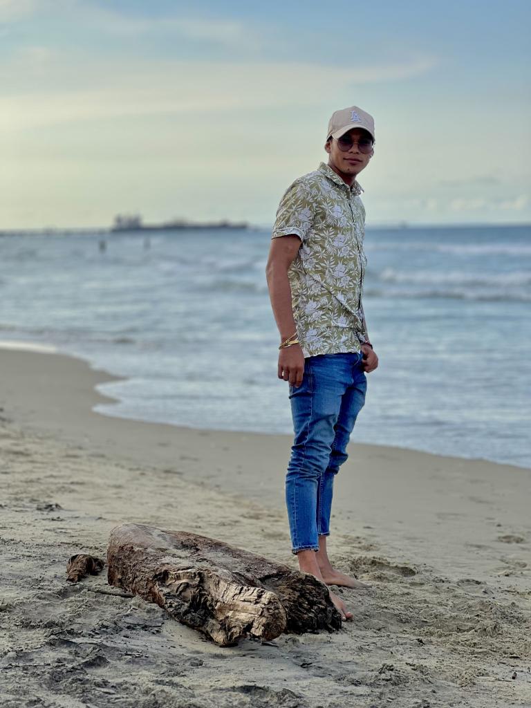 662906137: Chico busca chica en Madrid