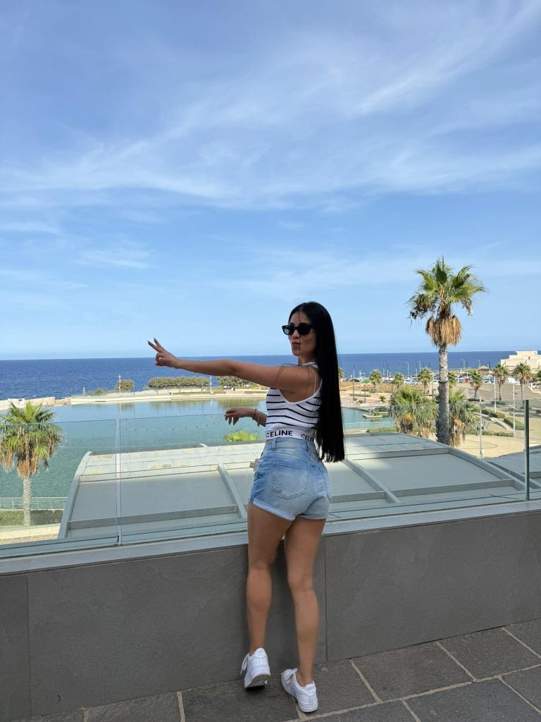 Chica busca chico en Tenerife: 