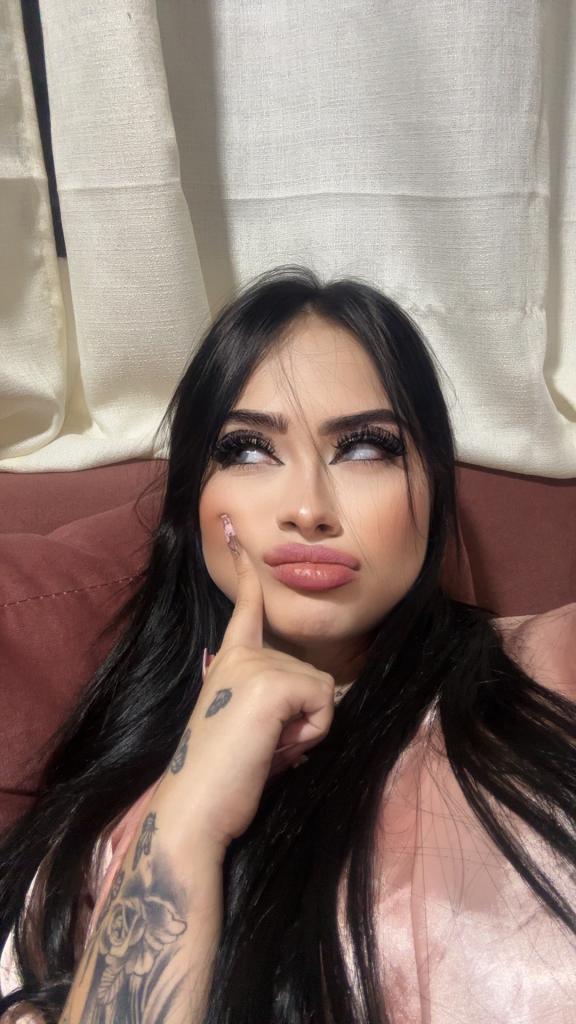 613226440: Chica busca chico en Pontevedra