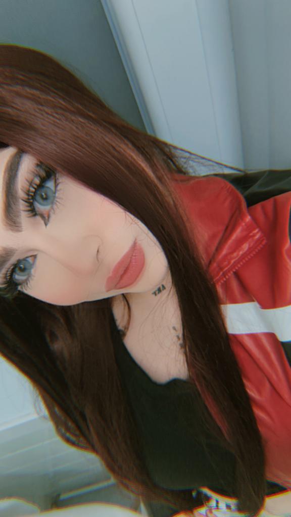 613226440: Chica busca chico en Pontevedra