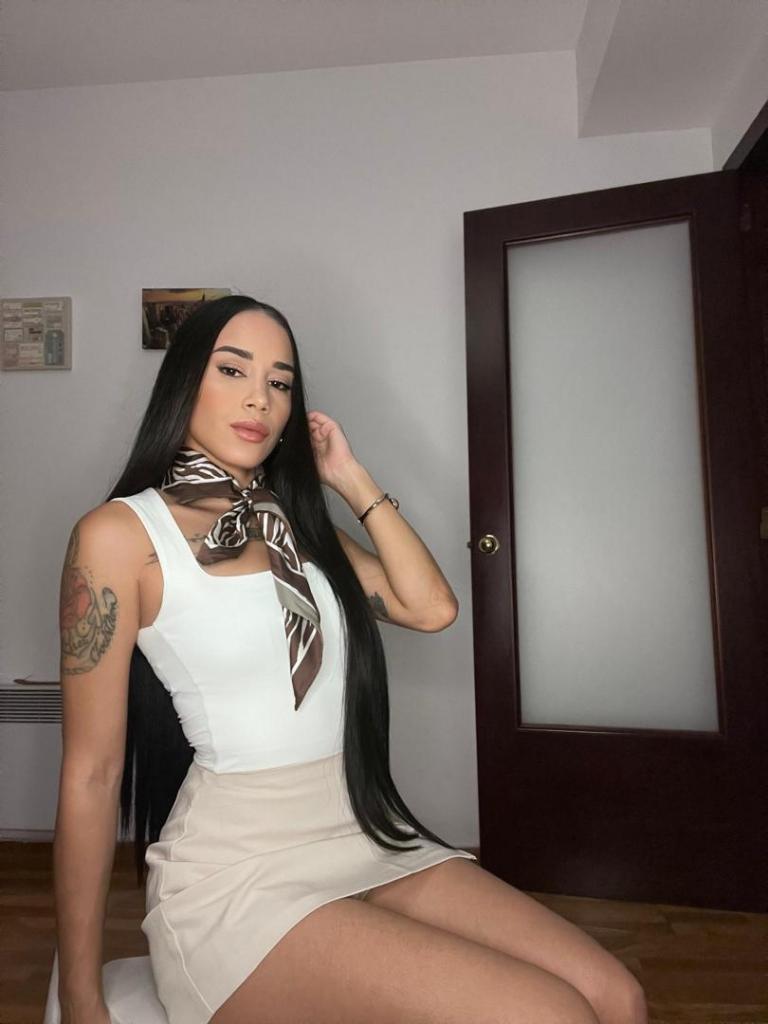 Chica busca chico en Barcelona: 