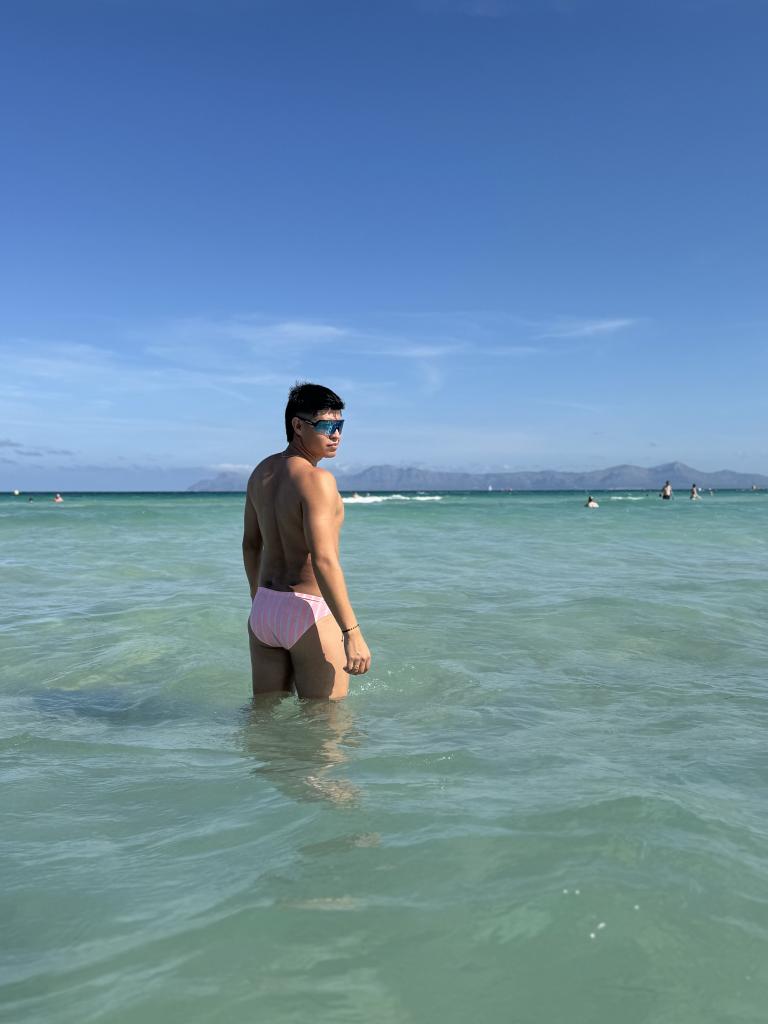 Chico busca chica en Mallorca: 