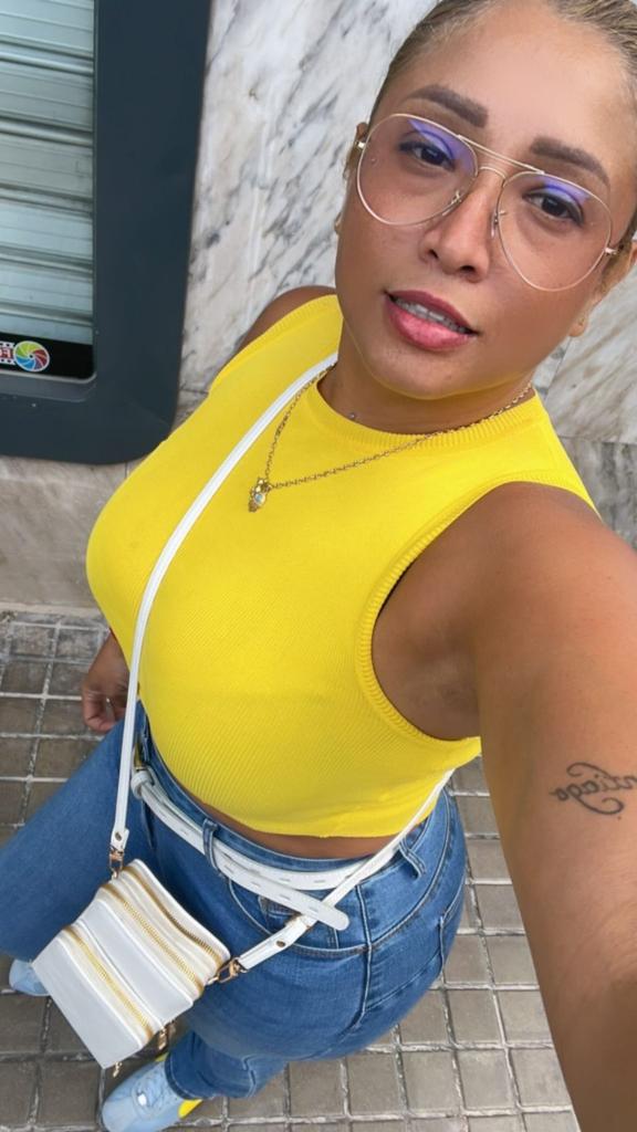 Chica busca chico en Valencia: Chica busca chico