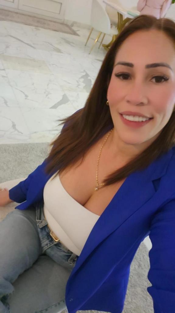 Chica busca chico en Tenerife: 