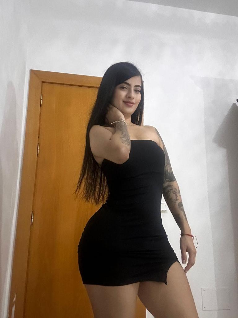 Chica busca chico en Almería: 