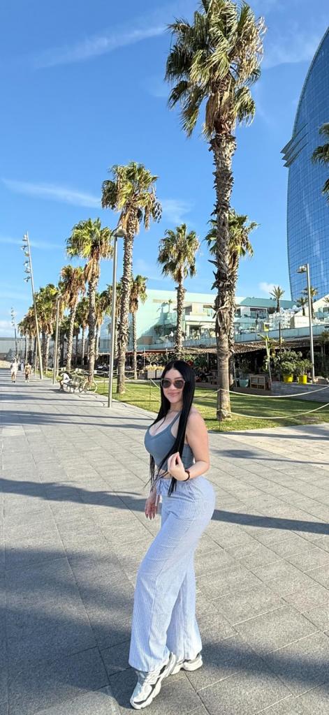 672522769: Chica busca chico en Orense