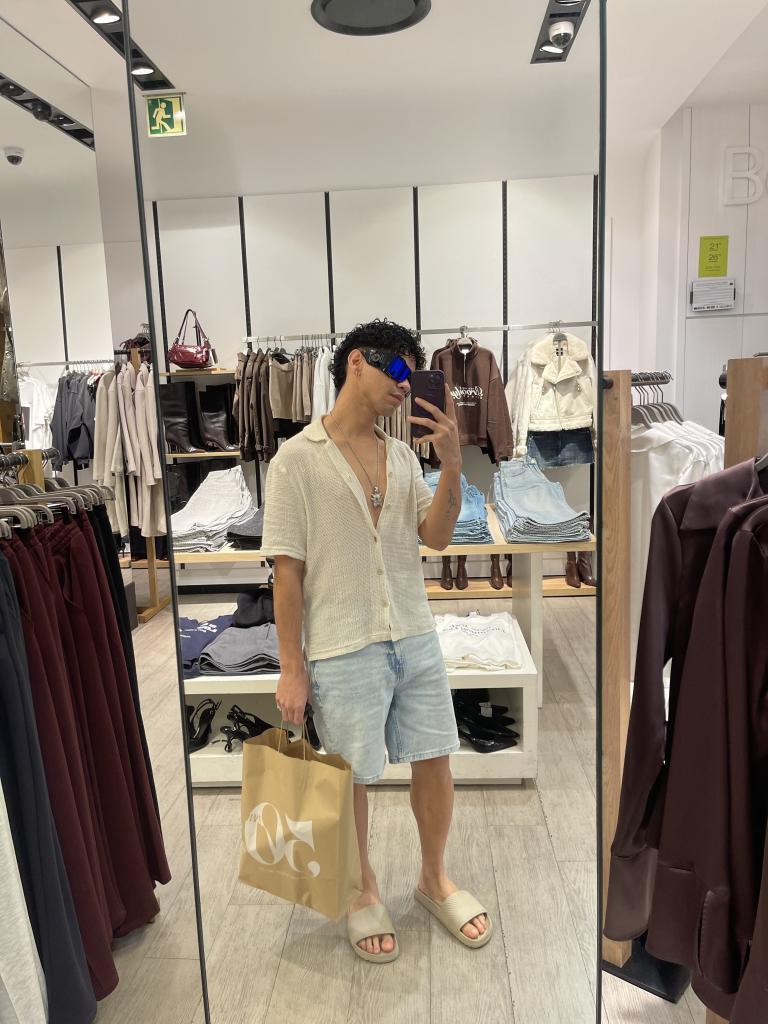 637104417: Chico busca chica en Murcia