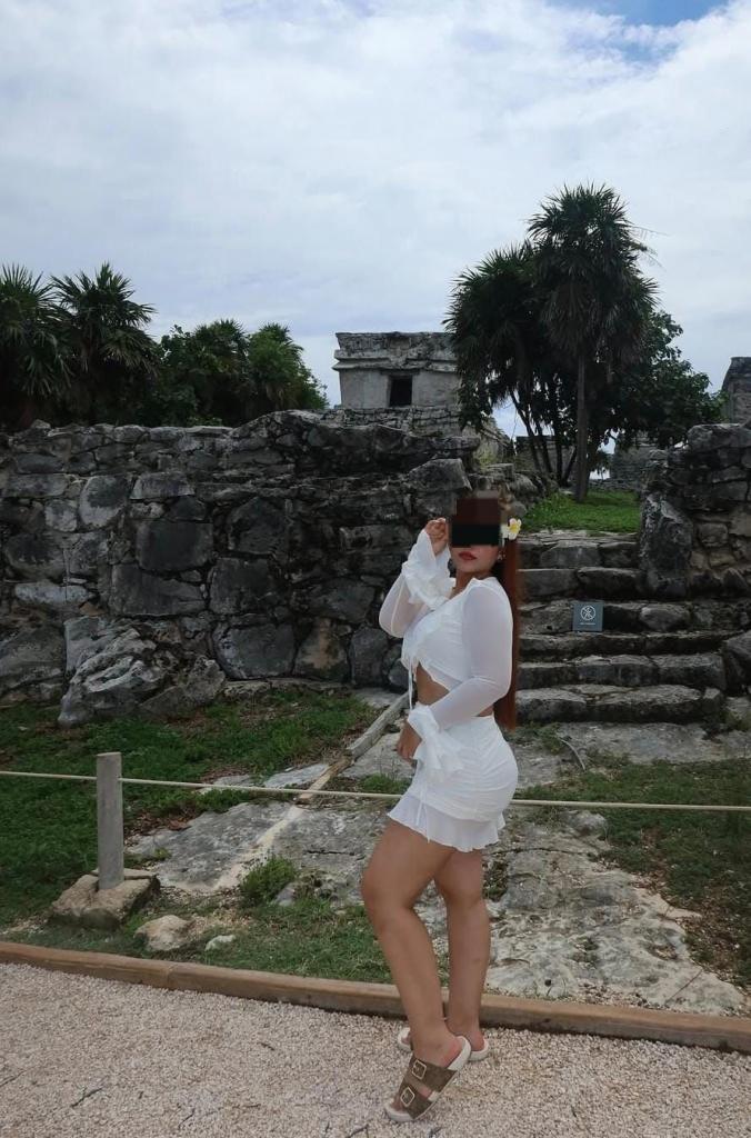 Chica busca chico en Cádiz: 