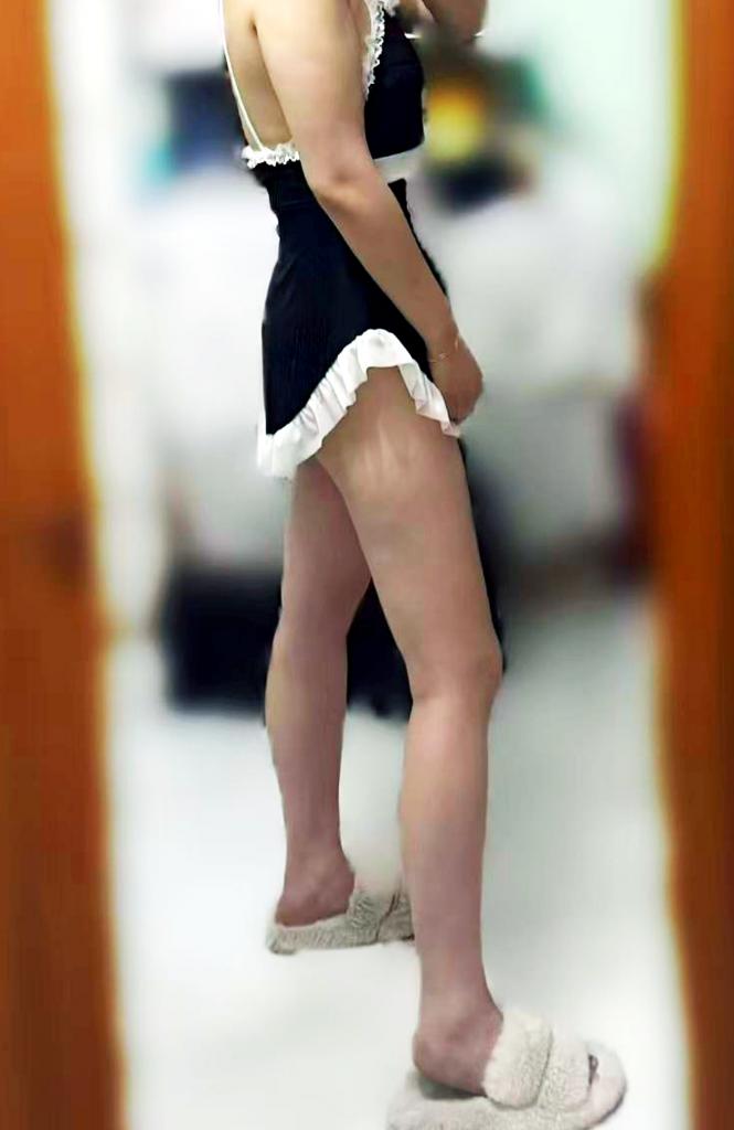 653450000: Chica busca chico en Barcelona