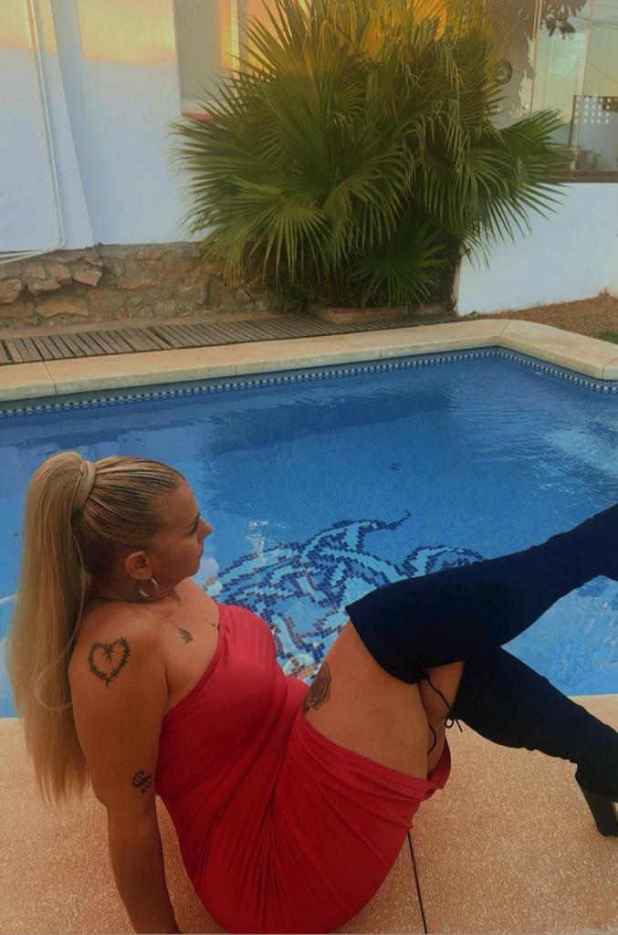 Chica busca chico en Cádiz: 