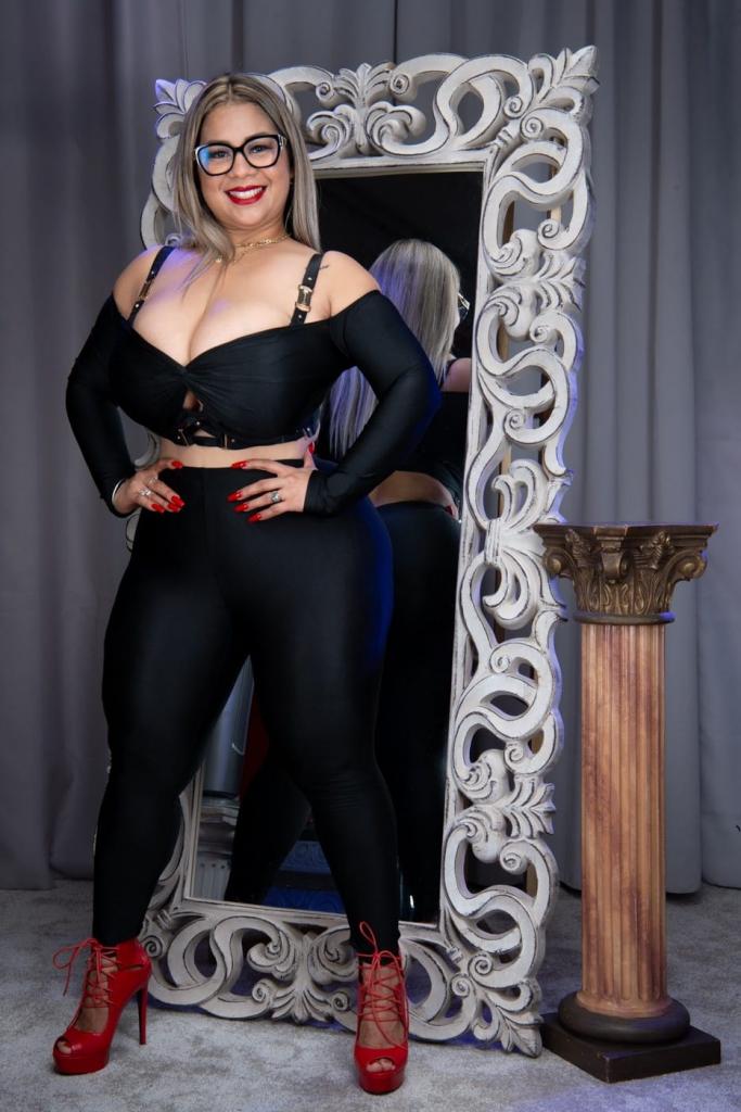 613373932: Chica busca chico en Las Palmas