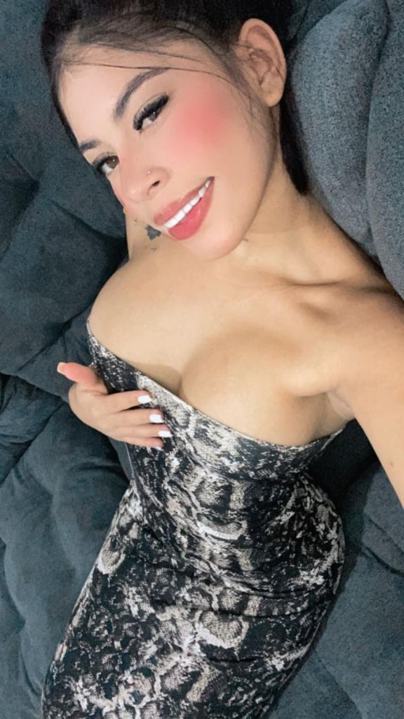 Chica busca chico en Almería: 