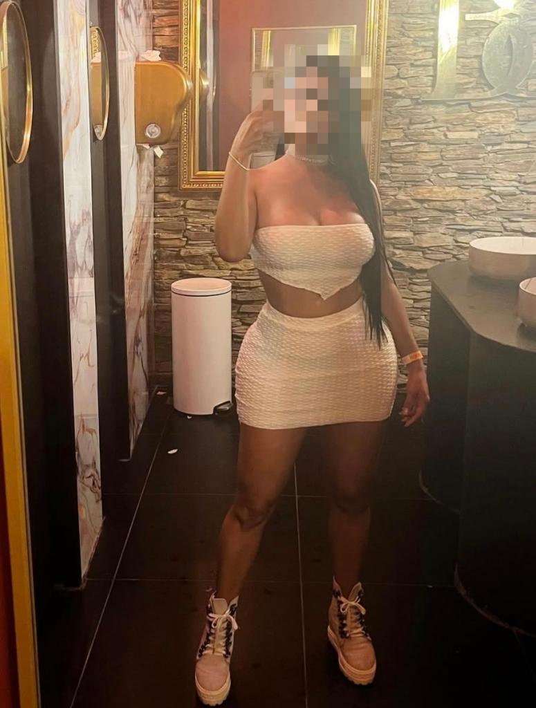 Chica busca chico en Orense: 