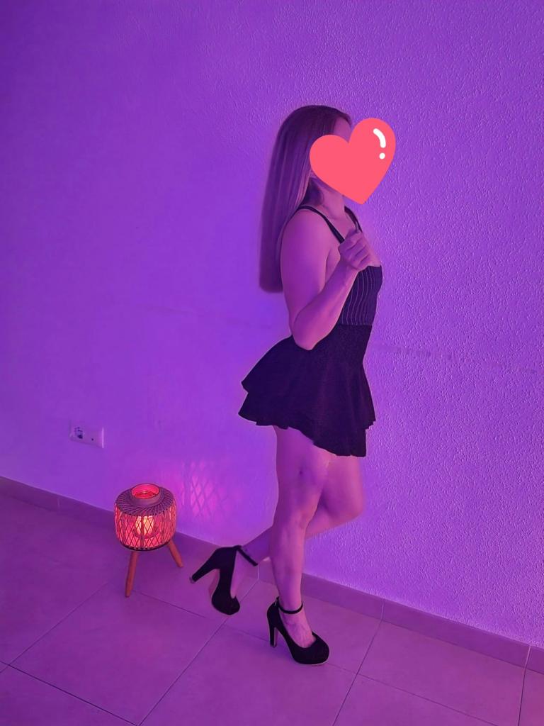 Chica busca chico en Almería: 