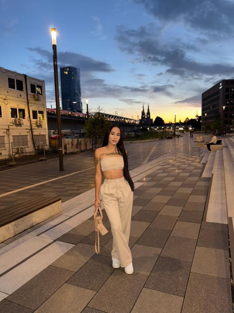 Chica busca chico en Barcelona: 