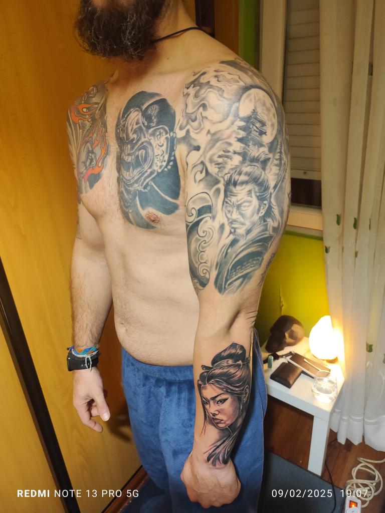 Chico busca chica en Tarragona: 