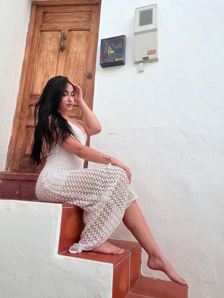 613772354: Chica busca chico en Alicante