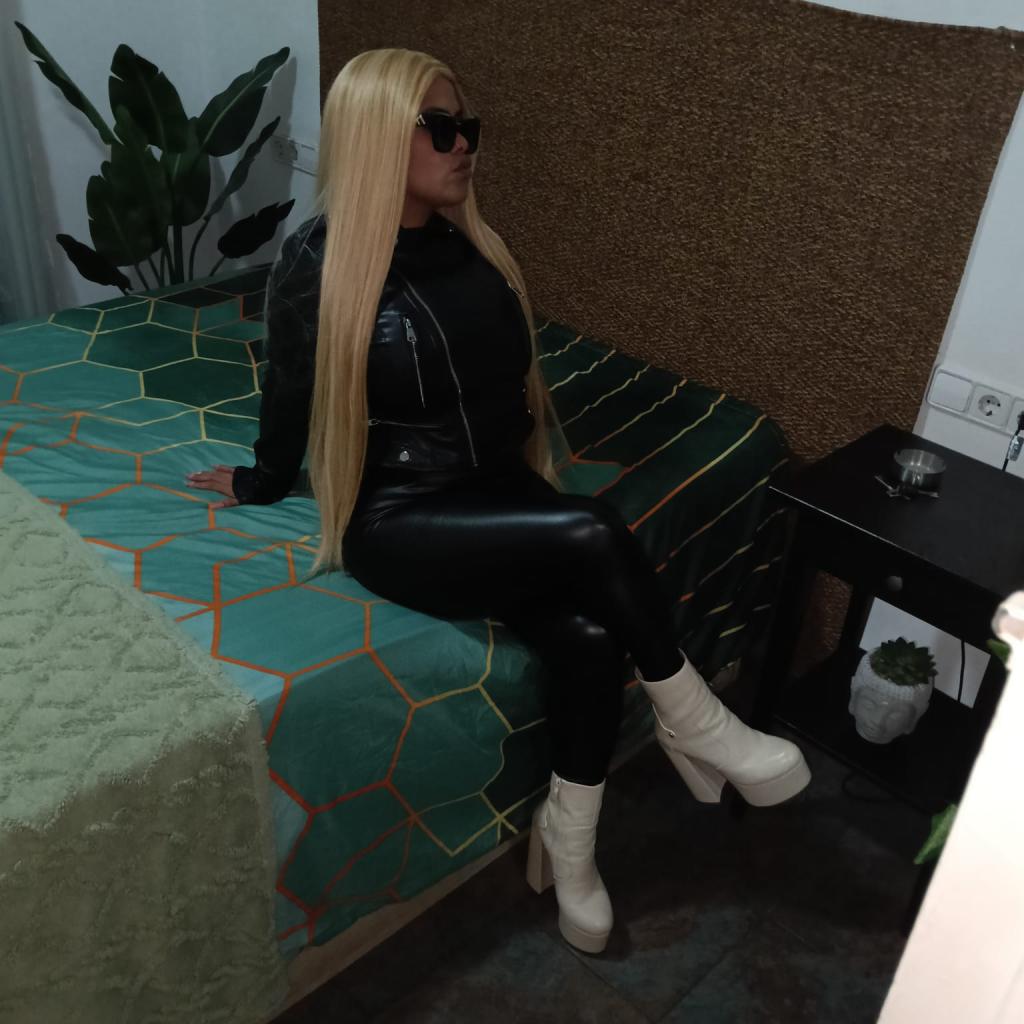 602800731: Chica busca chico en Barcelona