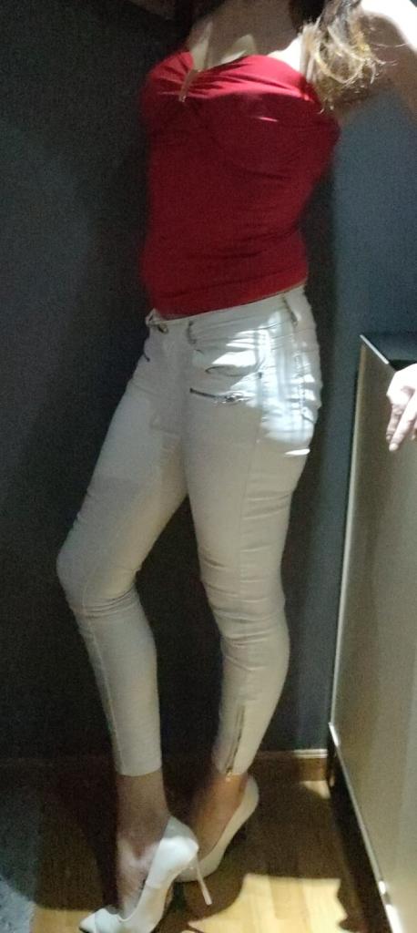 Chica busca chico en La Coruña: 