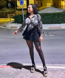 621484555: Chica busca chico en Valencia