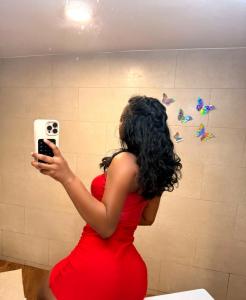 647253956: Chica busca chico en Madrid