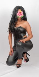 604195643: Chica busca chico en Lugo