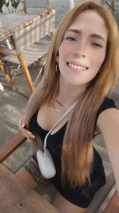 612478425: Chica busca chico en Sevilla