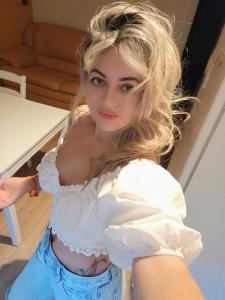 672170047: Chica busca chico en Valladolid