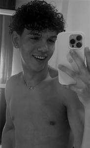 614682863: Chico busca chica en Granada