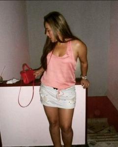 614833308: Chica busca chico en Córdoba