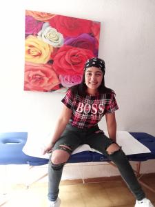 643551303: Chica busca chico en Granada