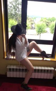 675826473: Chica busca chico en Pontevedra