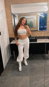604288219: Chica busca chico en Cantabria