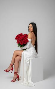 666901870: Chica busca chico en Orense