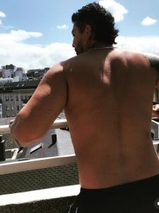 677622864: Chico busca chica en La Coruña