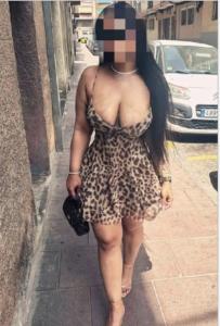 677240475: Chica busca chico en Orense