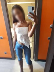 613792882: Chica busca chico en Madrid