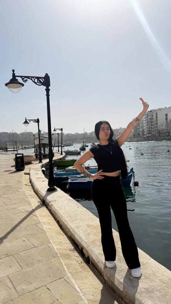 Chica busca chico en Tenerife: 
