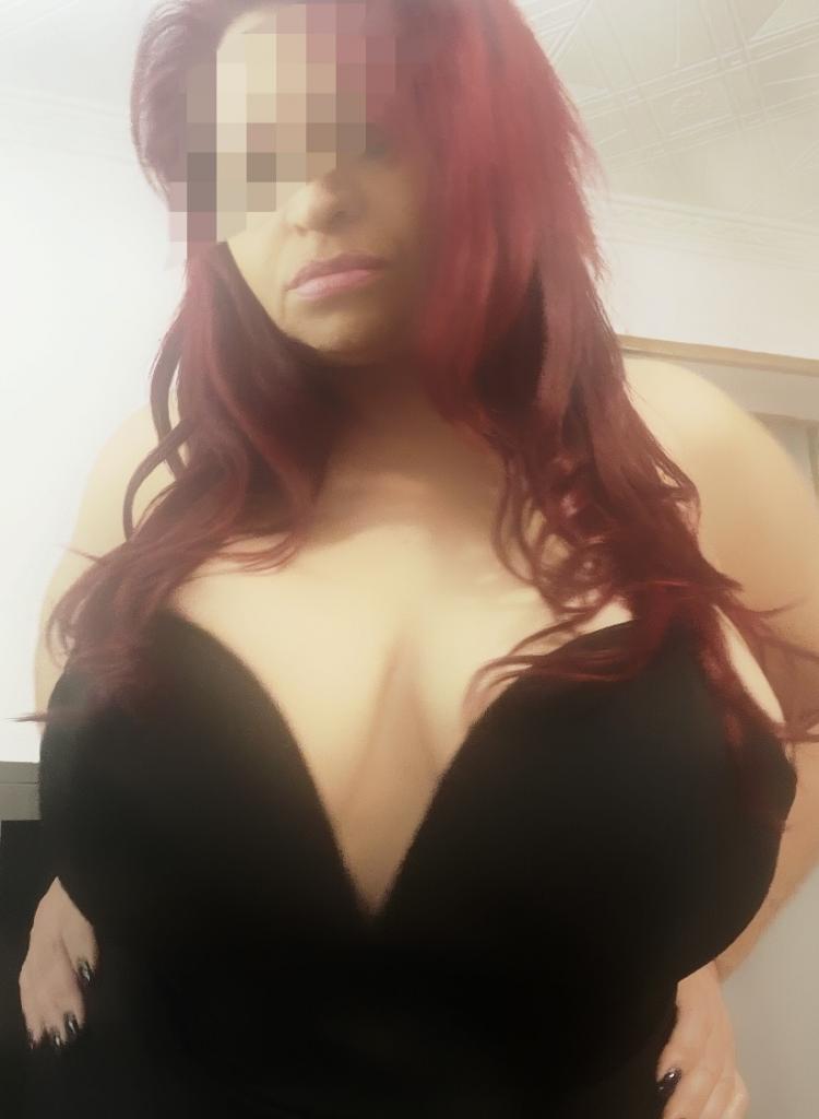 Chica busca chico en Murcia: 