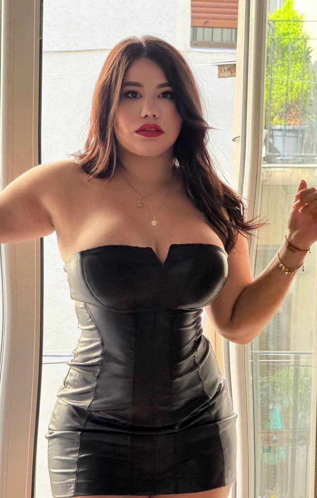 Chica busca chico en Sevilla: Chica busca chico