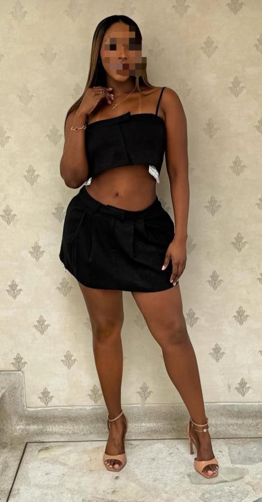 Chica busca chico en Menorca: 